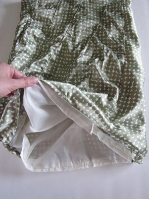skirt hanging sewing lining lesson sew line 2508